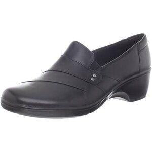 Clarks Women's May Marigold Slip On Loafer Size 8 Square Toe Leather Black